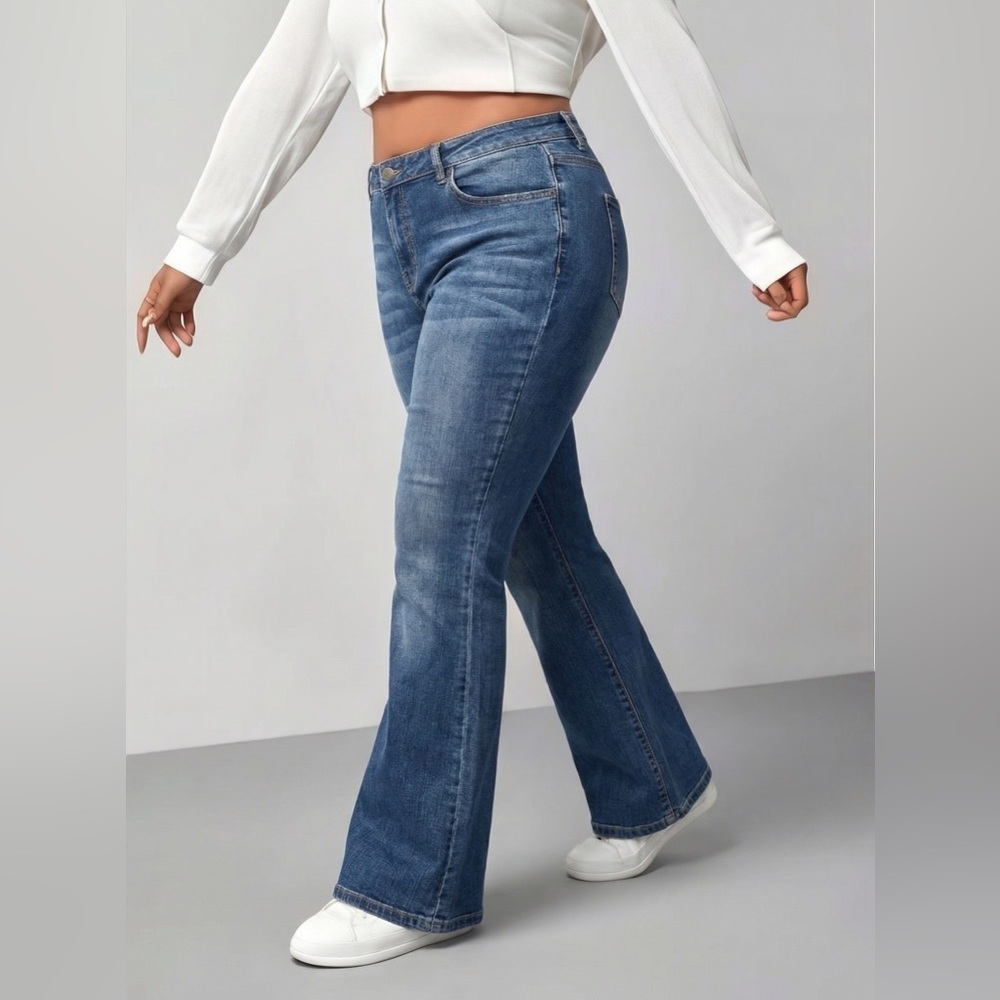 Michael Kors Flared Jeans 14 Blue Low Mid Rise Denim Womens Measures 35 x 28